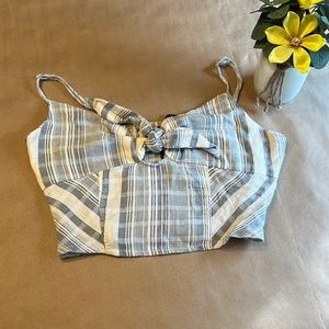 NWT Angie Tie Front Crop Top Size Large